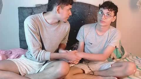 Snapshot of logan_willyams_ chatting on October 13, 2025, 11:05 pm logan_willyams_ online show from October 13, 2025, 11:05 pm