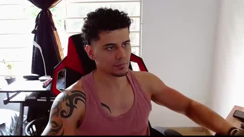 Snapshot of loganandrwz chatting on February 9, 2026, 8:13 pm Loganandrwz online show from February 9, 2026, 8:13 pm