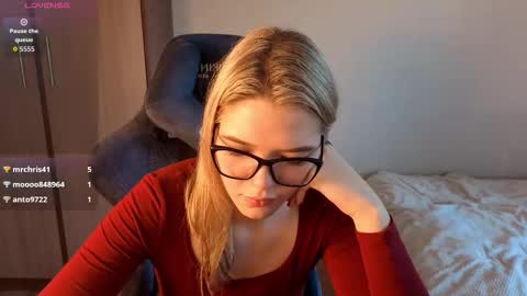 Logan and Katana online show from September 12, 2025, 12:05 pm