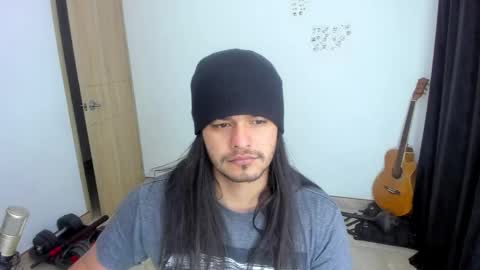 Snapshot of loganhot22 chatting on April 20, 2026, 7:33 am Logan online show from April 20, 2026, 7:33 am