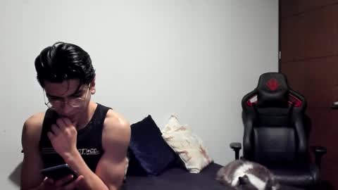 Snapshot of logannick chatting on November 13, 2025, 8:35 am Logan online show from November 13, 2025, 8:35 am