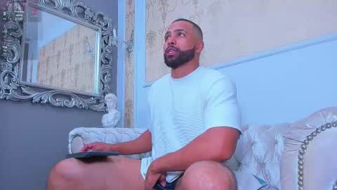 U can call me Logan online show from November 6, 2025, 3:07 am