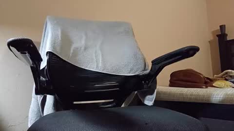 Snapshot of logiosh chatting on January 10, 2026, 2:35 am logiosh online show from January 10, 2026, 2:35 am