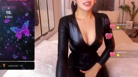 Snapshot of loisewilliams chatting on March 28, 2026, 3:00 pm Mistress L online show from March 28, 2026, 3:00 pm