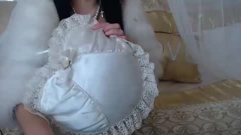 Snapshot of lokagold chatting on February 18, 2025, 6:48 am Lilu online show from February 18, 2025, 6:48 am