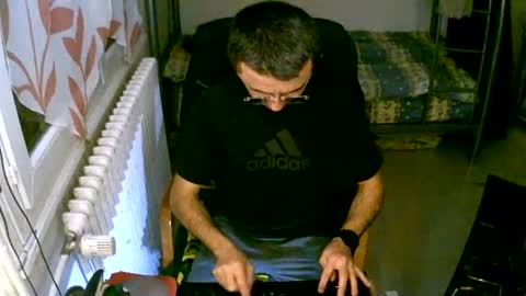 Snapshot of lokoum39 chatting on December 29, 2024, 7:43 pm lokoum39 online show from December 29, 2024, 7:43 pm