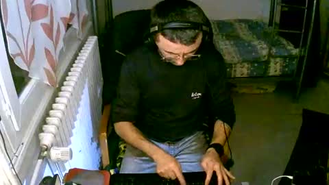 Snapshot of lokoum39 chatting on December 30, 2024, 5:55 pm lokoum39 online show from December 30, 2024, 5:55 pm