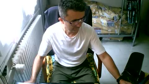 Snapshot of lokoum39 chatting on September 13, 2025, 9:20 am lokoum39 online show from September 13, 2025, 9:20 am