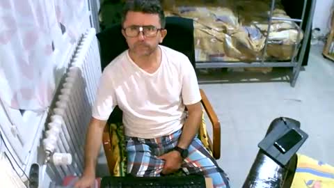 Snapshot of lokoum39 chatting on September 14, 2025, 6:29 pm lokoum39 online show from September 14, 2025, 6:29 pm