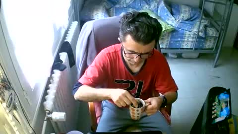 lokoum39 online show from March 30, 2026, 9:32 am