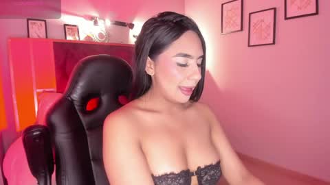 Snapshot of lola_12_ chatting on April 23, 2026, 2:19 pm Lola online show from April 23, 2026, 2:19 pm