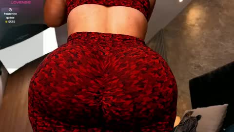 Lola Sweet online show from April 8, 2026, 11:10 am