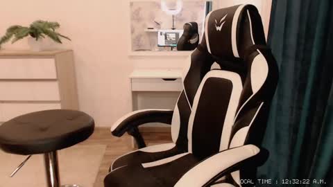 Snapshot of lola_anderson chatting on March 3, 2025, 7:32 am Lola online show from March 3, 2025, 7:32 am