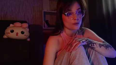 lola online show from April 6, 2026, 6:25 am