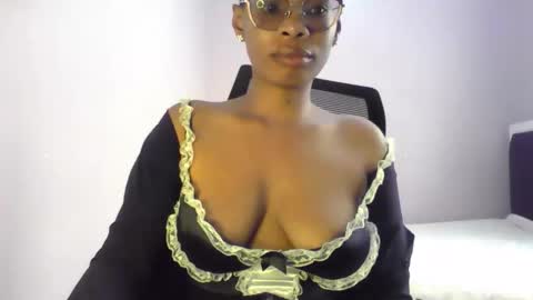 Lola Coco online show from February 26, 2026, 10:14 am