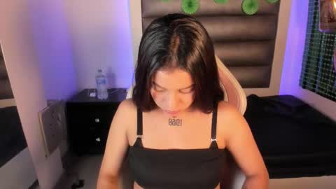 lola_js online show from March 18, 2026, 3:53 am