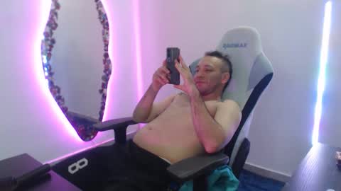 Lola online show from March 26, 2026, 6:24 pm