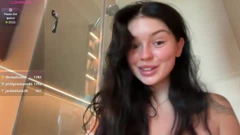 Lola online show from May 25, 2026, 3:56 am