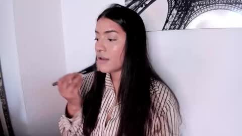 lolaasmith_21 online show from March 7, 2026, 2:58 pm