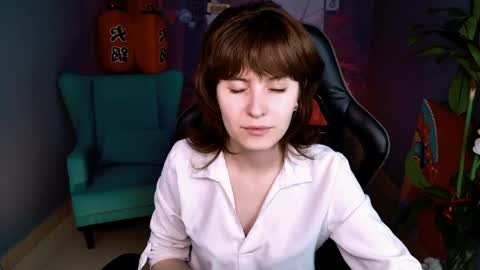 Snapshot of lolaasmus chatting on May 20, 2026, 11:05 am I consider myself the god Loki but life just calls me LOL online show from May 20, 2026, 11:05 am