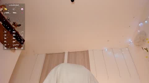 Snapshot of lolaberry_ chatting on January 26, 2025, 9:08 am  Lola Berry  online show from January 26, 2025, 9:08 am