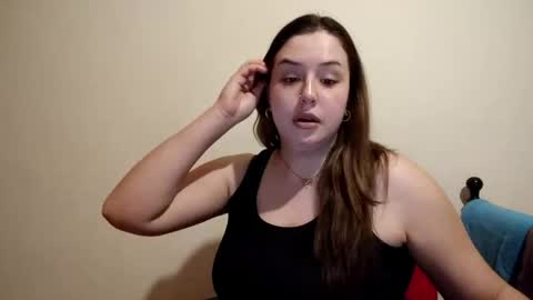 Lola online show from April 28, 2026, 6:24 pm