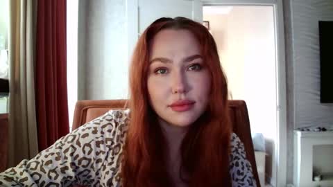 Lola online show from October 7, 2025, 9:39 am