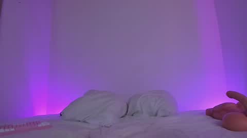 Snapshot of lolap_ chatting on February 18, 2025, 1:54 am Lola online show from February 18, 2025, 1:54 am