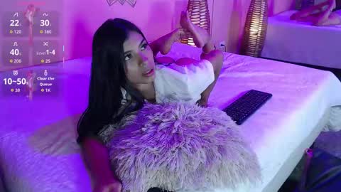 loli online show from September 14, 2025, 12:15 pm