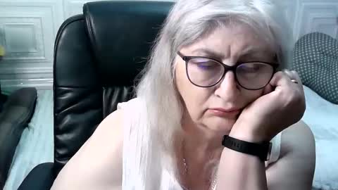 LolkaAlyss online show from May 13, 2026, 5:10 pm