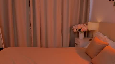 lollita online show from March 10, 2026, 10:53 am