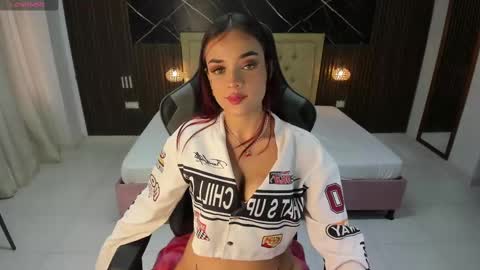 lolly18_ online show from January 25, 2025, 8:00 pm