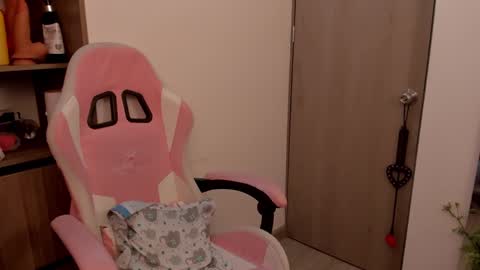 Lolly  online show from March 3, 2025, 3:41 am