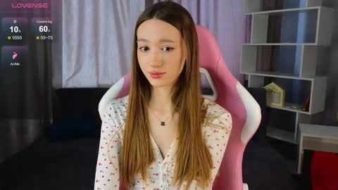 Snapshot of lolly_monica chatting on March 4, 2025, 8:46 am Monica online show from March 4, 2025, 8:46 am