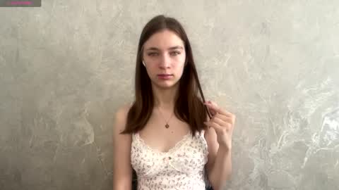 Roci online show from April 17, 2026, 5:32 am