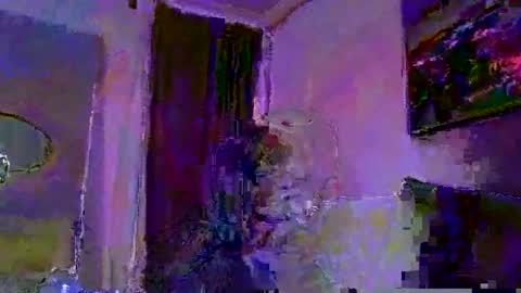 londbihung online show from September 19, 2025, 7:47 pm