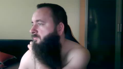 Snapshot of london_man1988 chatting on February 19, 2026, 10:33 am london_man1988 online show from February 19, 2026, 10:33 am