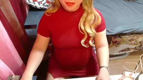 lonelysofia6969 online show from May 28, 2026, 7:33 pm