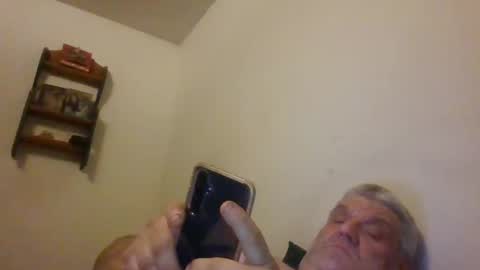 lonelytech72 online show from February 1, 2025, 7:26 am