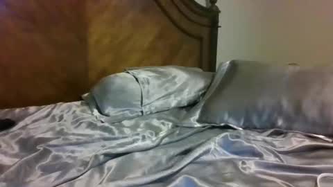 longdsmeag online show from November 8, 2025, 3:18 am