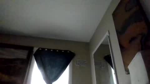 Longlegs online show from April 7, 2026, 12:27 pm