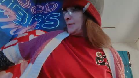 Londoncashmere69  online show from January 8, 2025, 7:24 pm