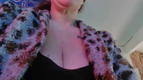 Londoncashmere69  online show from January 23, 2025, 3:22 pm