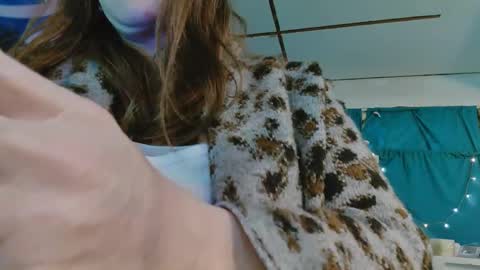 Londoncashmere69  online show from February 12, 2025, 7:45 pm