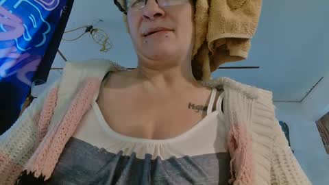 Londoncashmere69  online show from March 4, 2025, 3:48 pm