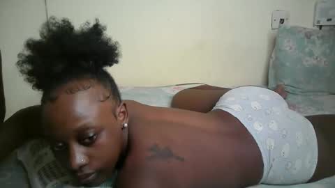 Snapshot of lonybrown chatting on April 29, 2026, 5:41 pm lonybrown online show from April 29, 2026, 5:41 pm