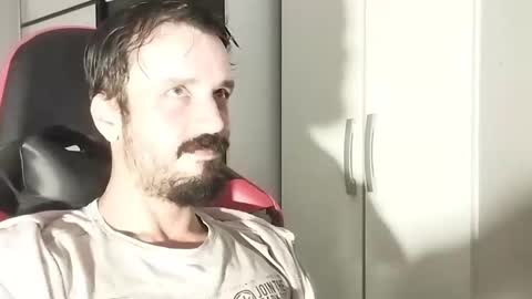 Snapshot of lookaz4010 chatting on February 17, 2025, 12:05 pm Lucas online show from February 17, 2025, 12:05 pm