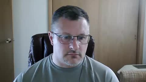 lookin75 online show from September 17, 2025, 8:32 pm