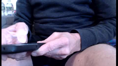 looking469 online show from February 12, 2026, 6:03 pm