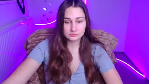 Lora online show from February 7, 2026, 6:50 am